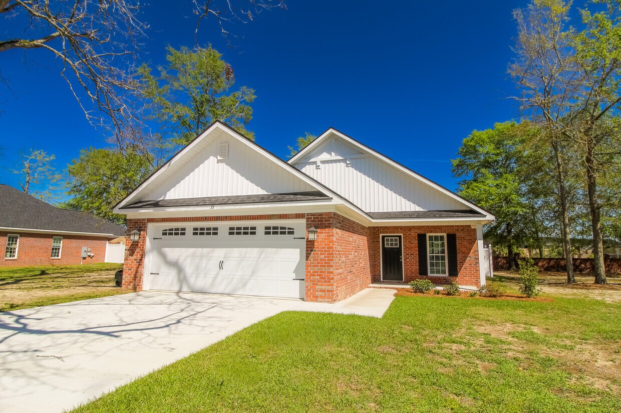 Foto principal - 33 Grove Cir