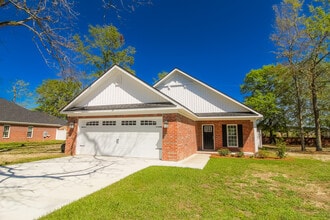 Building Photo - 33 Grove Cir