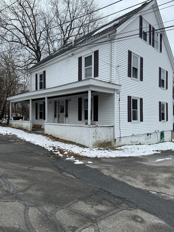 Primary Photo - 2 Buck St