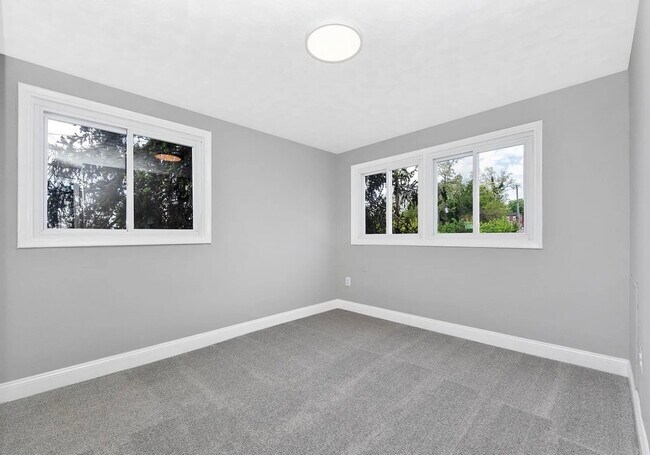 Foto del edificio - 2100 Ashburton St