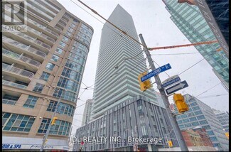 Building Photo - 25-625 Richmond St E