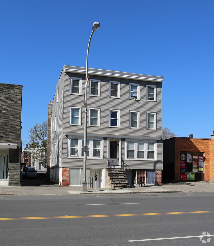 Building Photo - 98 Central Ave