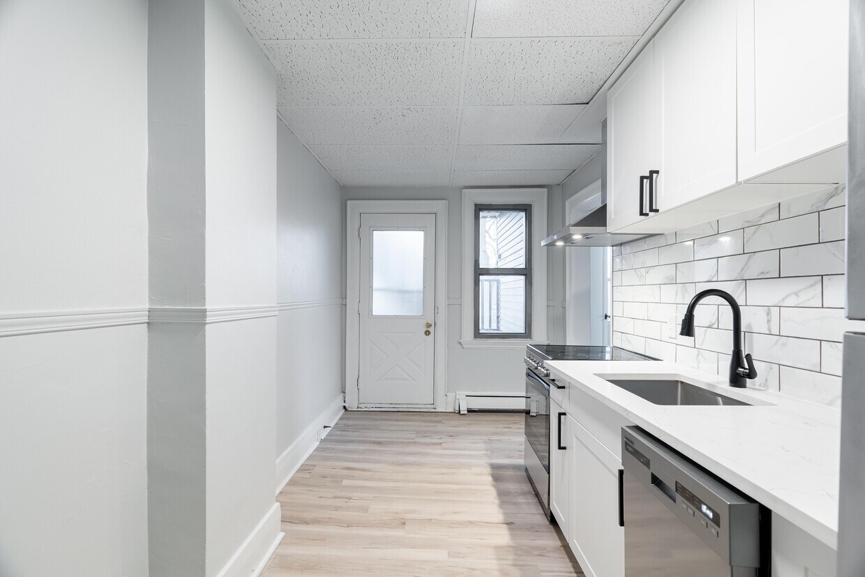 Photo principale - 425 Mckenzie Av