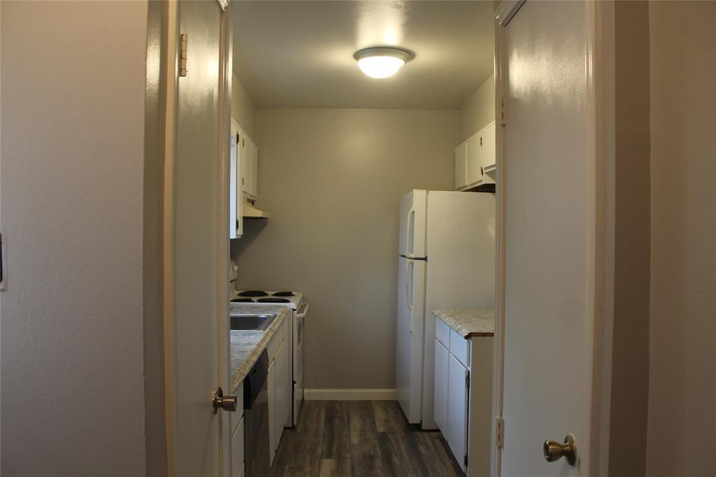 Building Photo - 4111 Lark Ln