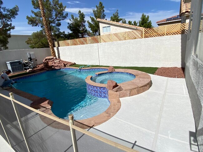Foto del edificio - 9765 Ramhorn Canyon St