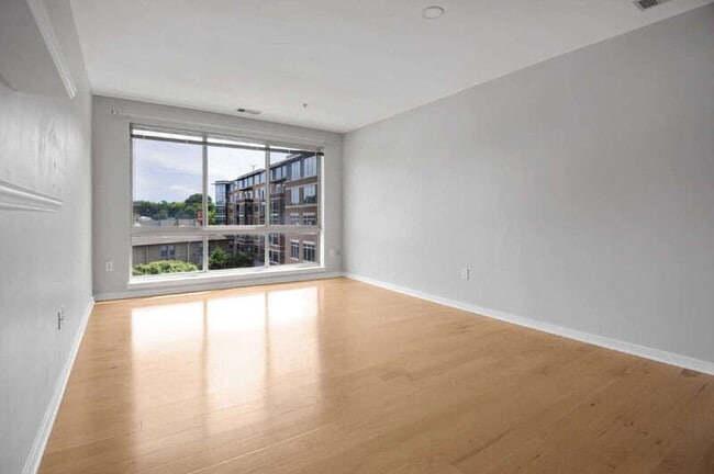 Foto del edificio - 2200 N Westmoreland St