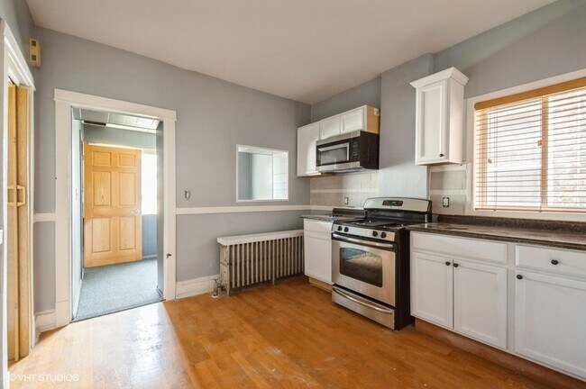 Foto del edificio - 3621 N Whipple St