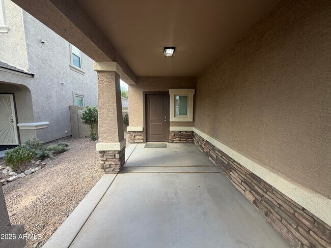 Foto del edificio - 29940 W Monterey Dr