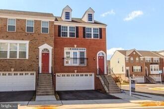 Building Photo - 6266 Summit Point Ct