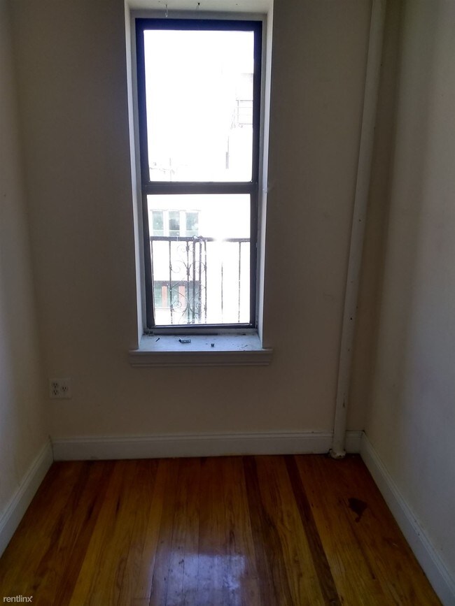 Foto del edificio - 1 br, 1 bath Apartment - 224 S 3rd St