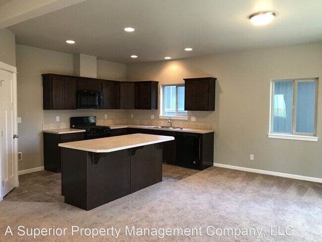 Foto del edificio - 3 br, 2.5 bath House - 21271 Thornhill Lane