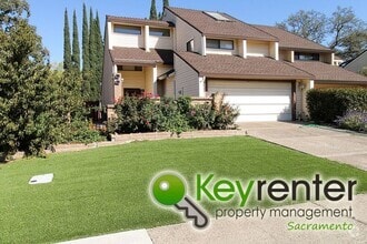 Building Photo - 8021 Sawgrass Cir