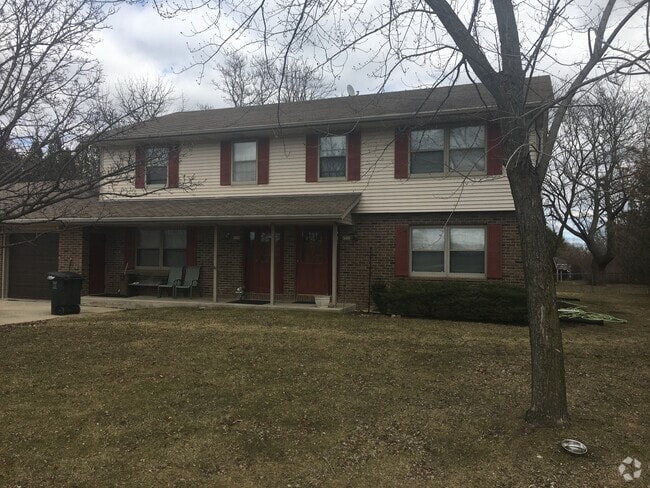Building Photo - 4748 S 124th St