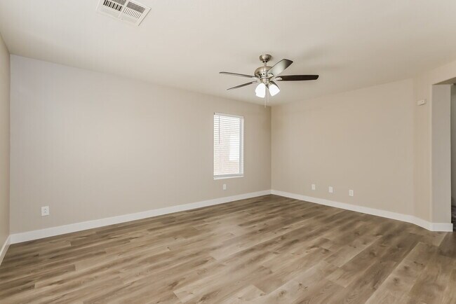 Building Photo - 217 Bella Matese Ave