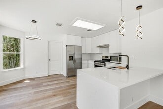 Building Photo - 16803 Bailey Jean Dr