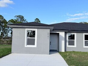 Building Photo - 6941 Dickinson Dr
