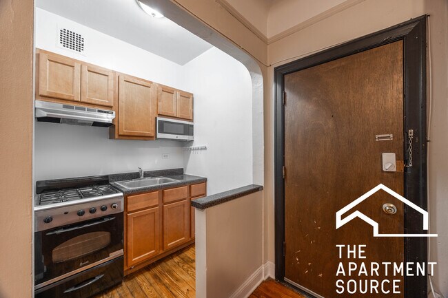 Foto del edificio - 968 W Cuyler Ave