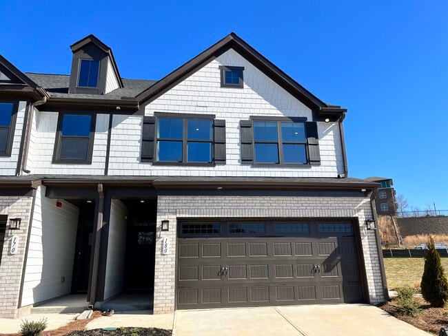 Foto del edificio - 180 Climbing Ivy Cir