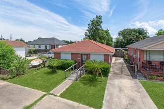 Building Photo - 6123 Marigny St