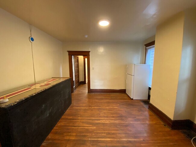 Building Photo - E Frambes Ave 77-79 RGI