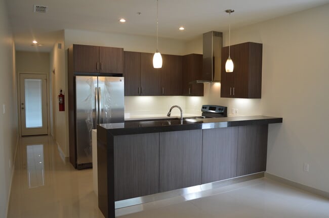 Cocina totalmente equipada - 1121 W Cano St