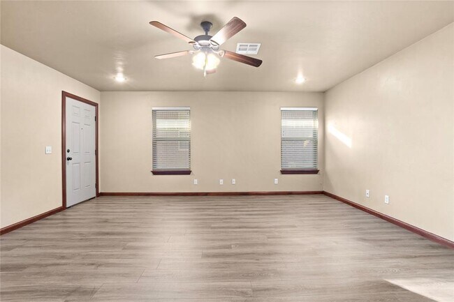 Foto del edificio - 1603 Lawter Rd
