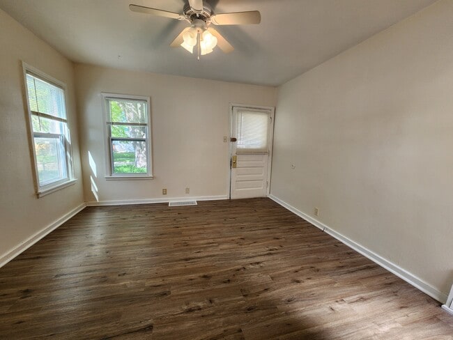 Building Photo - 615 Kirkwood Ave
