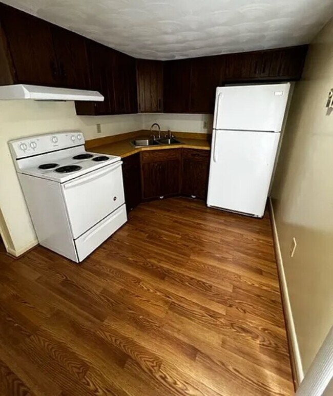Foto del edificio - 2526 E Dexter Ave