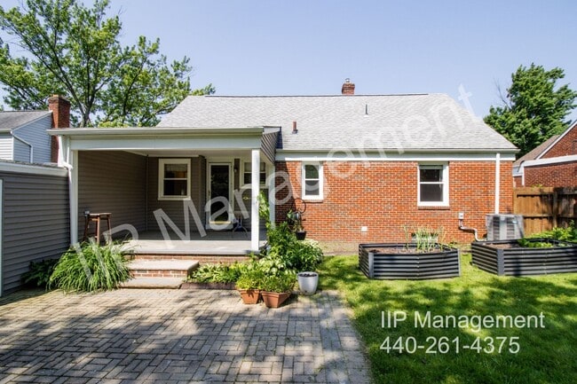 Building Photo - 1313 Richmond Rd