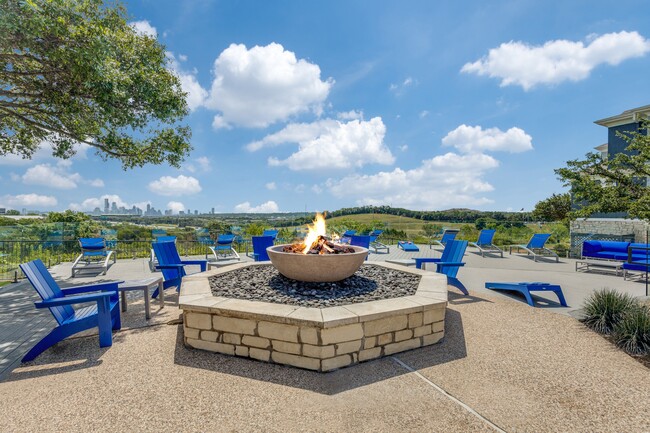 Foto del edificio - Cliffs at Barton Creek