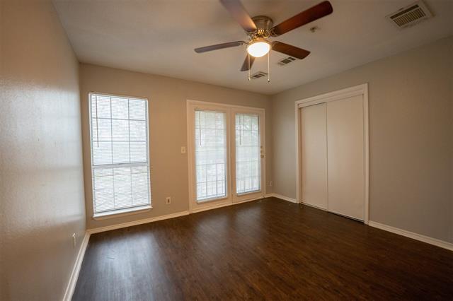 Building Photo - 7474 Fair Oaks Ave