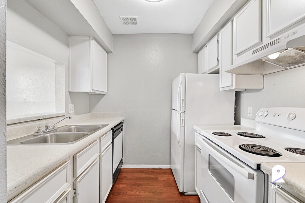 2602 21st St N Unit 814, Texas City, TX 77590 Room for Rent in Texas