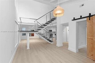 Building Photo - 3030 Bird Ave