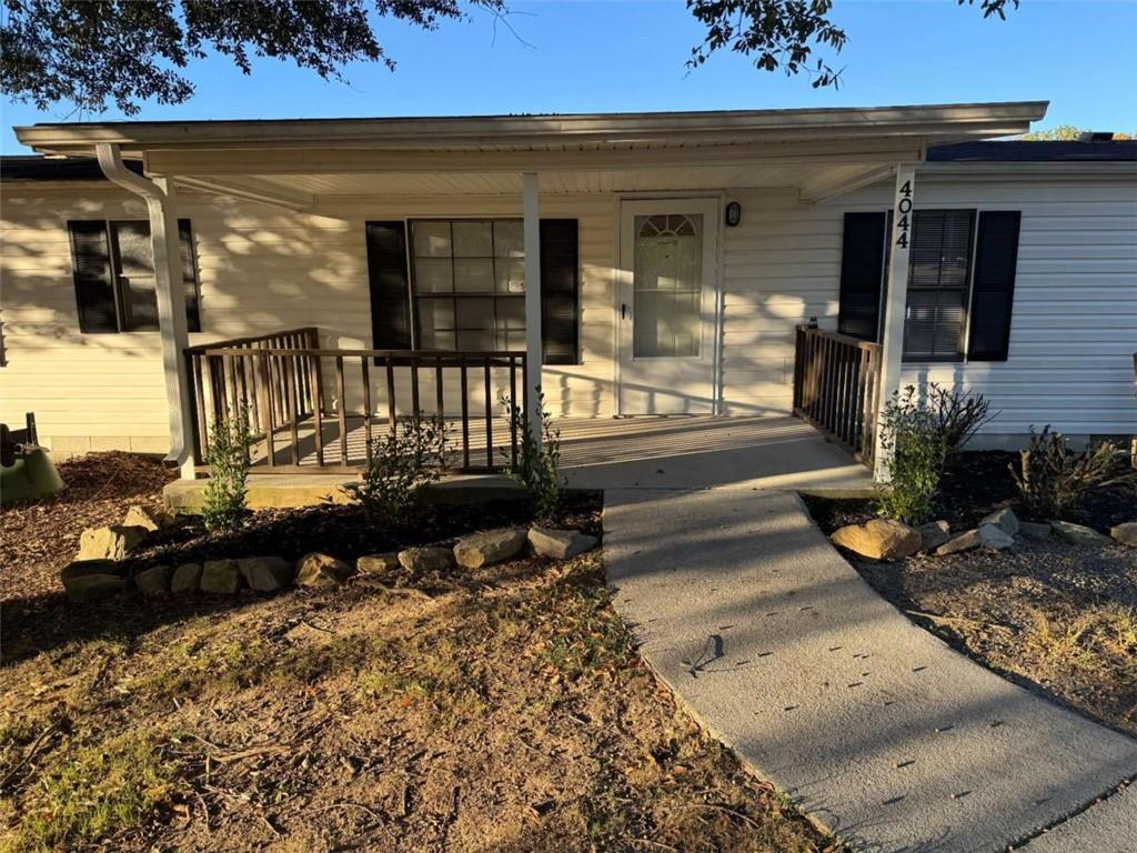 Foto principal - 4044 Friendship Rd
