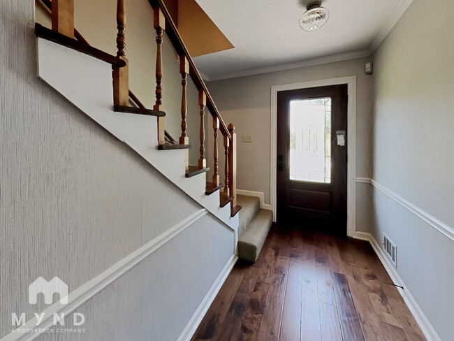 Foto del edificio - 3876 Quail Manor Dr SW