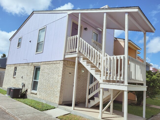 Foto del edificio - 6702 Everhart Rd