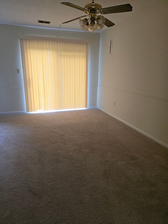 Foto del edificio - 2906-2908 N. Willowbrook