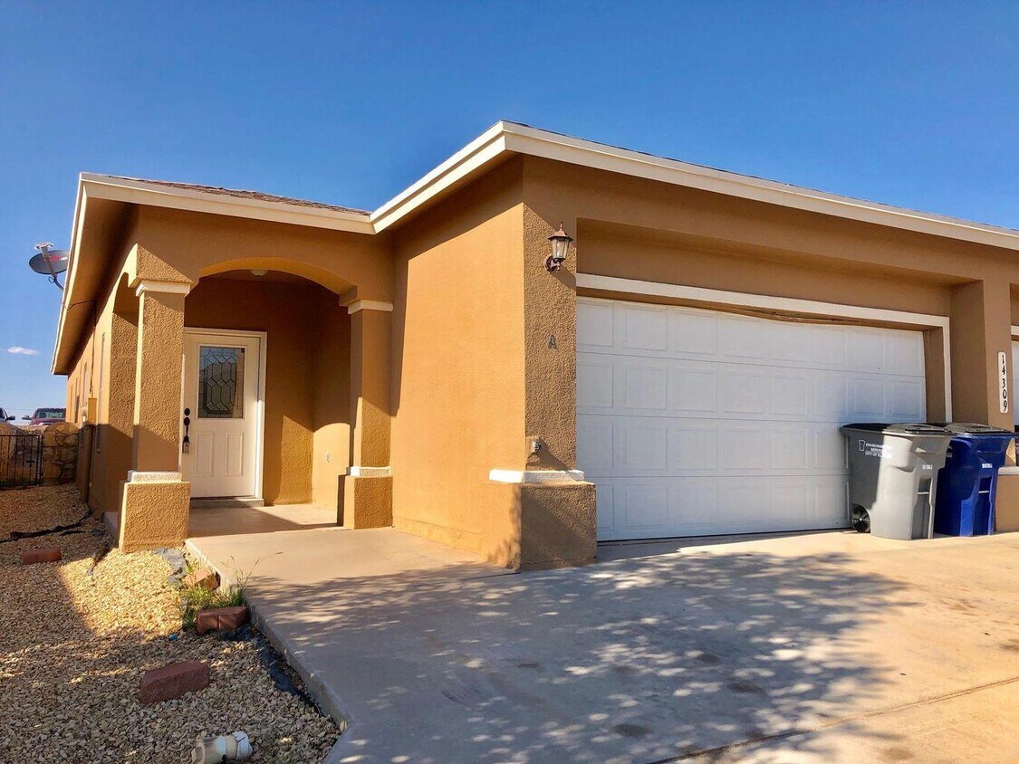 14309 Pancho Gonzalez Ct, El Paso, TX 79938 House for Rent in El Paso