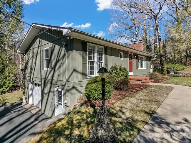 Foto del edificio - 1085 Jenkins Valley Rd