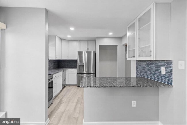 Building Photo - 743 St Michaels Dr