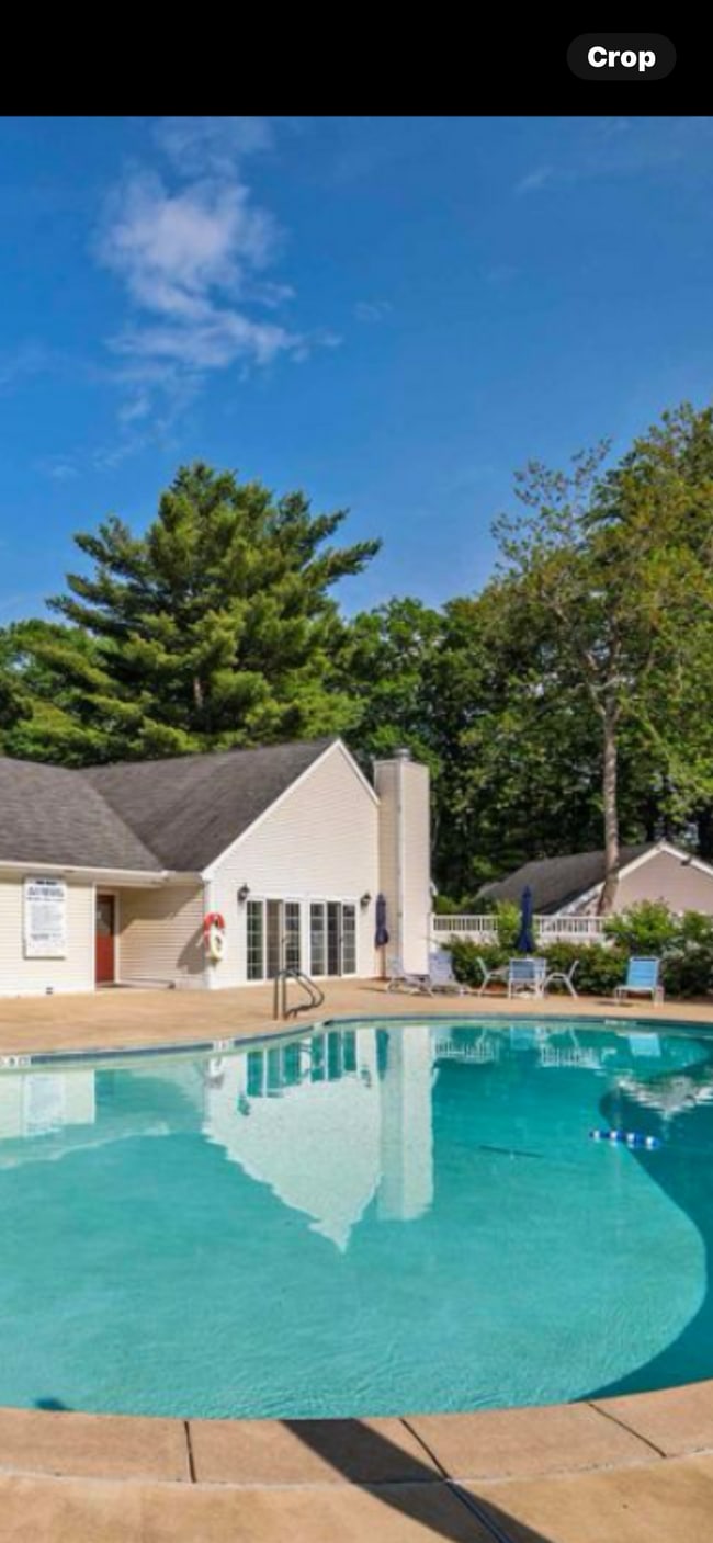 Building Photo - 11 Northbrook Dr