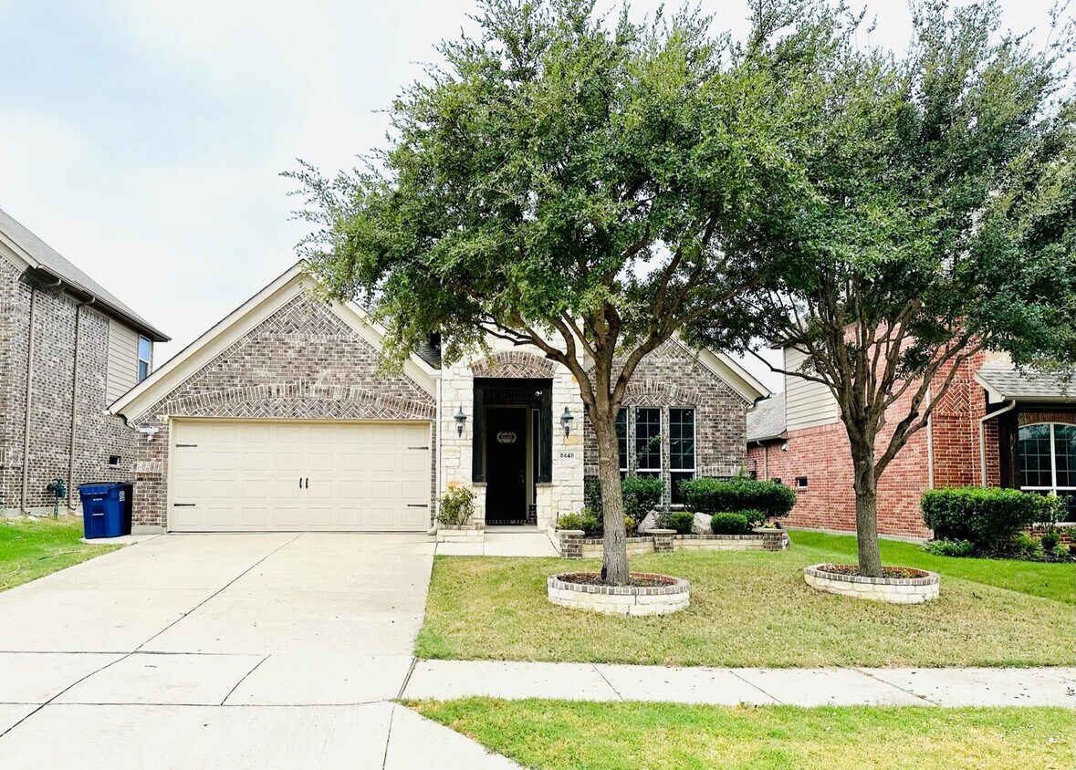 Primary Photo - 2448 Elm Valley Dr