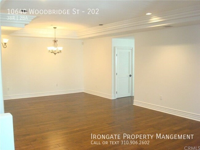 Foto del edificio - 10640 Woodbridge St