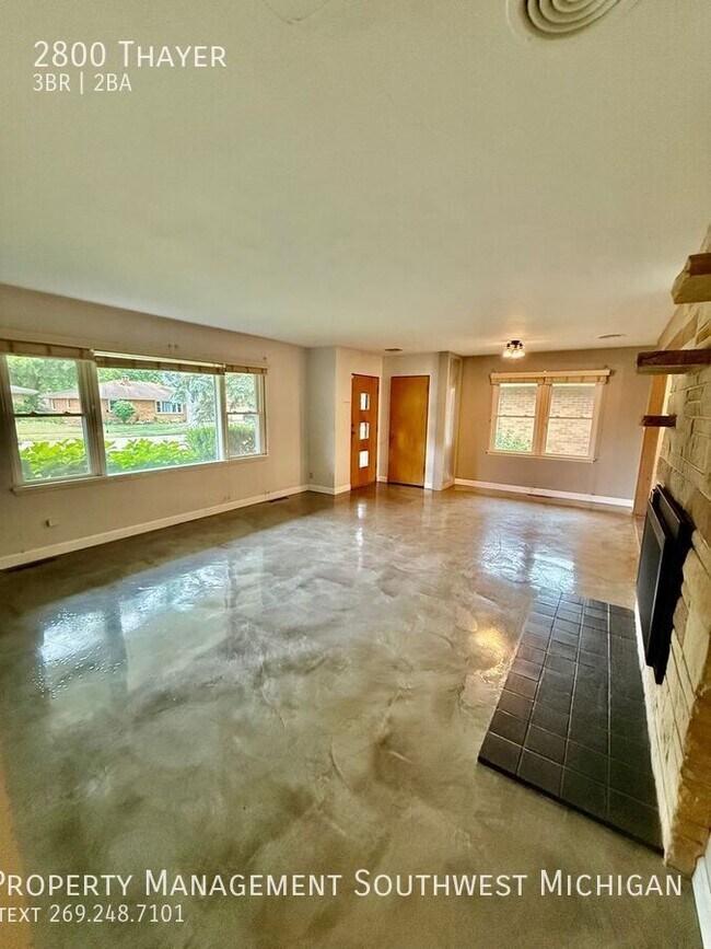 Foto del edificio - 2800 Thayer-