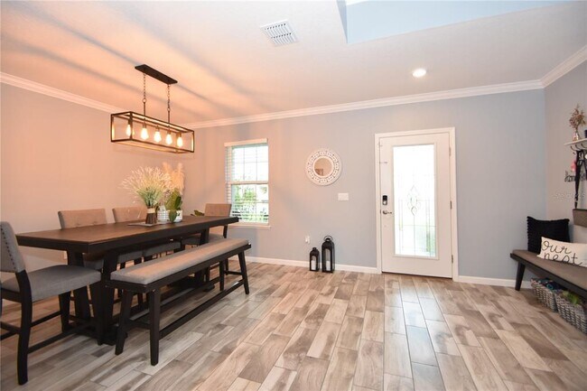 Foto del edificio - 124 Oakleaf Way