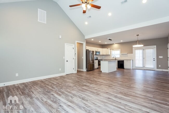 Foto del edificio - 6806 Fieldvale Pl