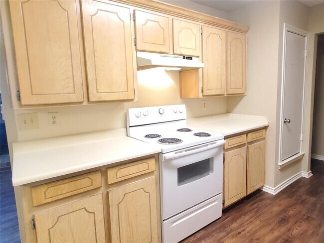 Foto del edificio - 1432 Briar Cir