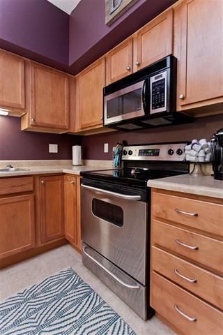 Foto del edificio - $1,250 | 2 Bedroom, 2 Bathroom Apartment | Pets Negotiable* | Sublease* | Available for January 1...