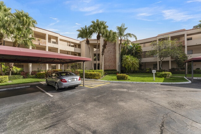 Foto del edificio - 7460 La Paz Blvd