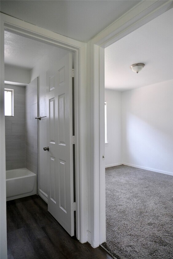 Foto principal - 5602 Market St